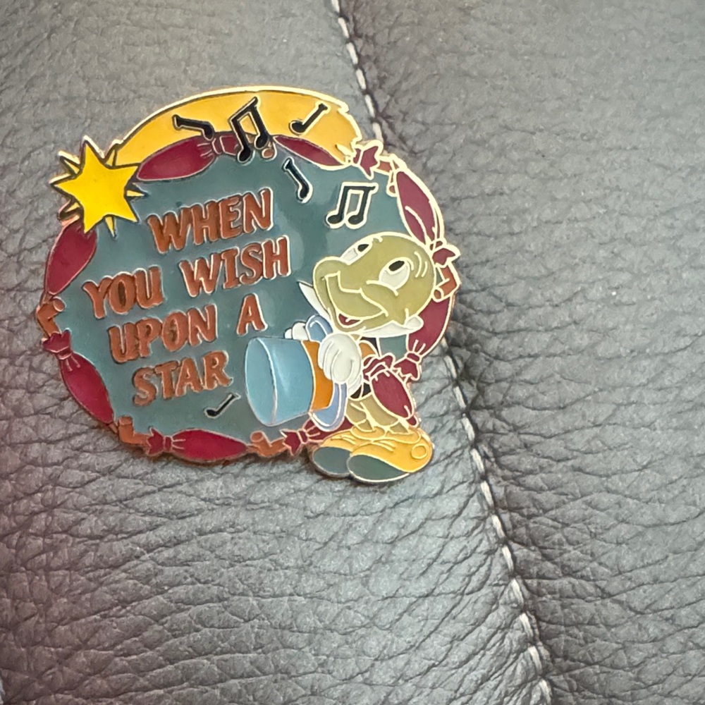 Disney Trading Pin When You Wish Upon a Star - Jiminy Cricket Pin#97